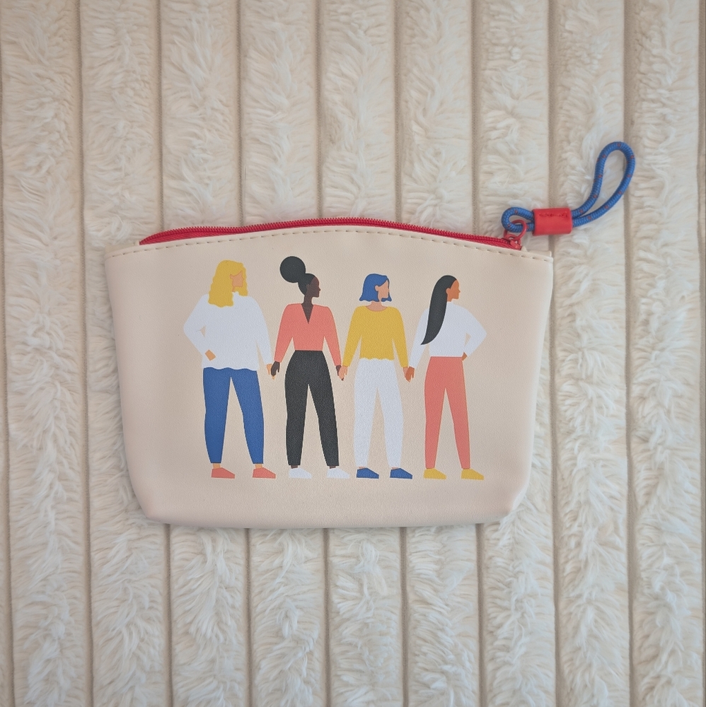 ✳️ FREE w/ Bundle - Colorful Graphic Pouch